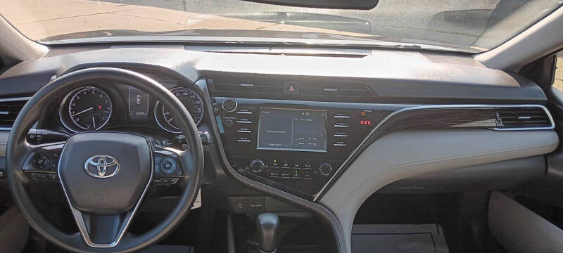 2018 Toyota Camry L - Image 10