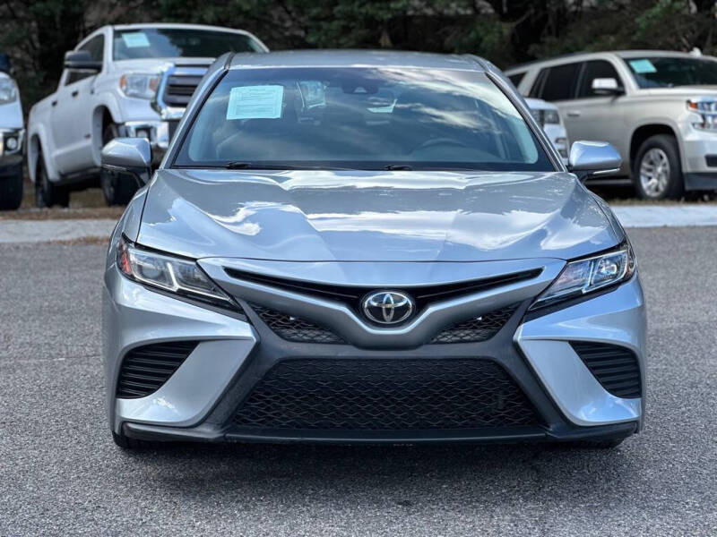 2018 Toyota Camry SE SE 4dr - Image 2