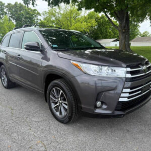 2018 Toyota Highlander XLE AWD XLE 4dr SUV
