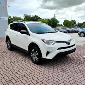 2018 Toyota RAV4 LE LE 4dr