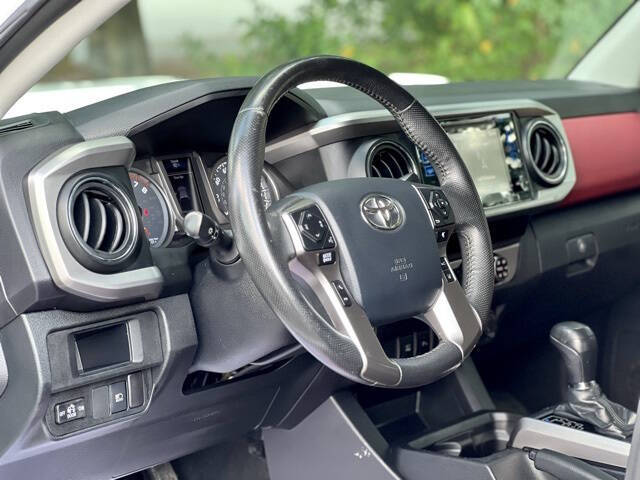 2018 Toyota Tacoma SR5 V6 4x2 SR5 V6 4dr Double Cab 5.0 ft SB - Image 14