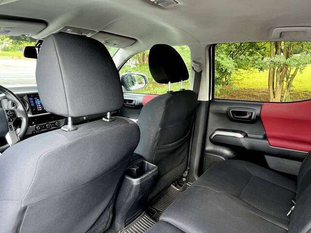 2018 Toyota Tacoma SR5 V6 4x2 SR5 V6 4dr Double Cab 5.0 ft SB - Image 18
