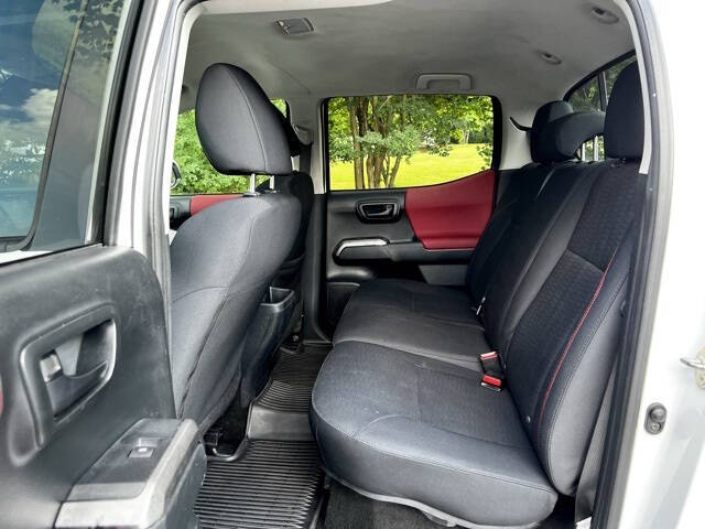 2018 Toyota Tacoma SR5 V6 4x2 SR5 V6 4dr Double Cab 5.0 ft SB - Image 19