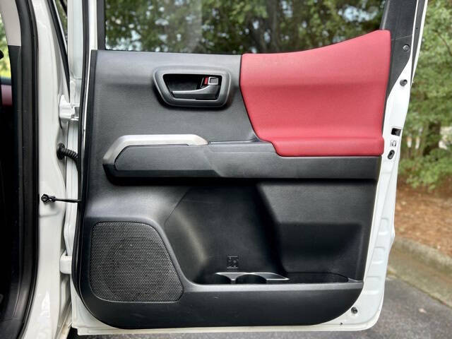 2018 Toyota Tacoma SR5 V6 4x2 SR5 V6 4dr Double Cab 5.0 ft SB - Image 21