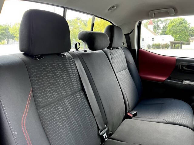 2018 Toyota Tacoma SR5 V6 4x2 SR5 V6 4dr Double Cab 5.0 ft SB - Image 24