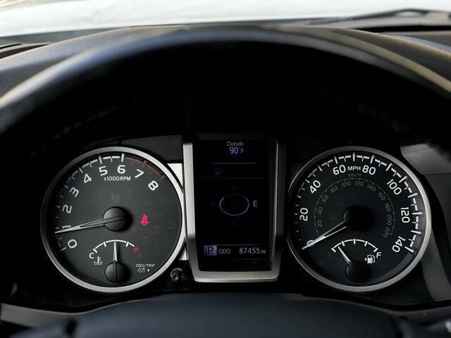 2018 Toyota Tacoma SR5 V6 4x2 SR5 V6 4dr Double Cab 5.0 ft SB - Image 36