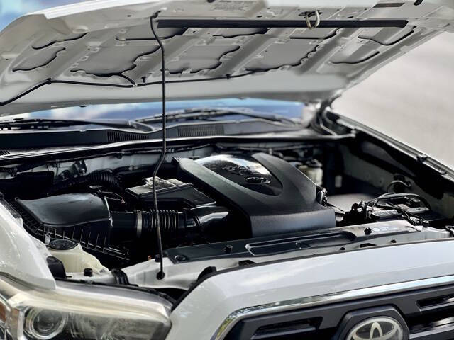 2018 Toyota Tacoma SR5 V6 4x2 SR5 V6 4dr Double Cab 5.0 ft SB - Image 41