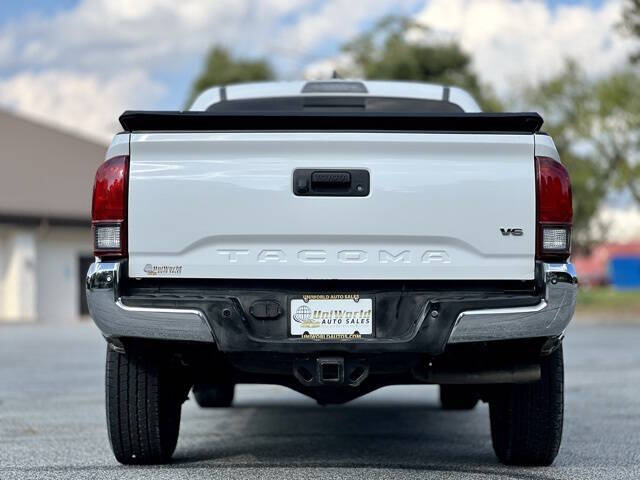 2018 Toyota Tacoma SR5 V6 4x2 SR5 V6 4dr Double Cab 5.0 ft SB - Image 8