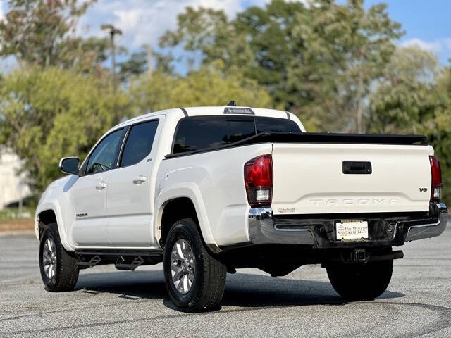 2018 Toyota Tacoma SR5 V6 4x2 SR5 V6 4dr Double Cab 5.0 ft SB - Image 9