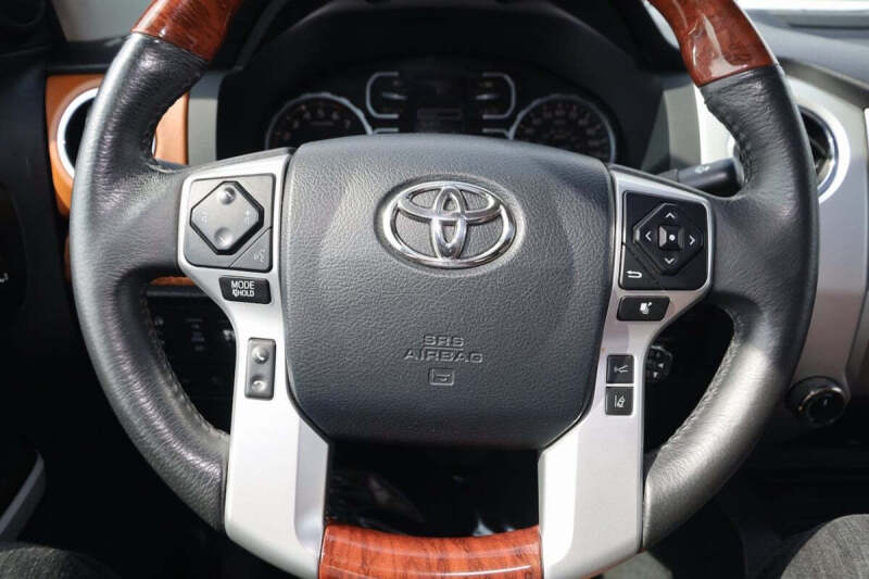 2018 Toyota Tundra 1794 Edition 4x4 1794 Edition 4dr CrewMax Cab Pickup SB - Image 44