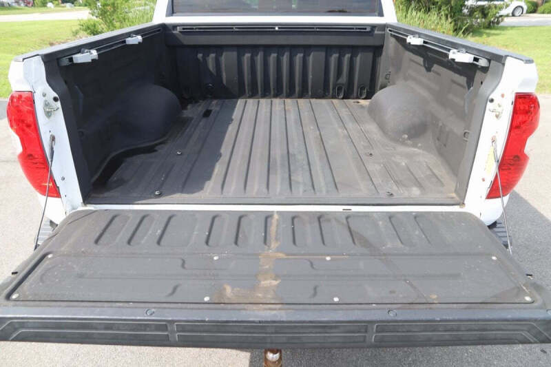2018 Toyota Tundra 1794 Edition 4x4 1794 Edition 4dr CrewMax Cab Pickup SB - Image 57