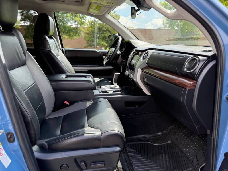 2018 Toyota Tundra Limited 4x4 Limited 4dr CrewMax Cab Pickup SB (5.7L V8) - Image 13