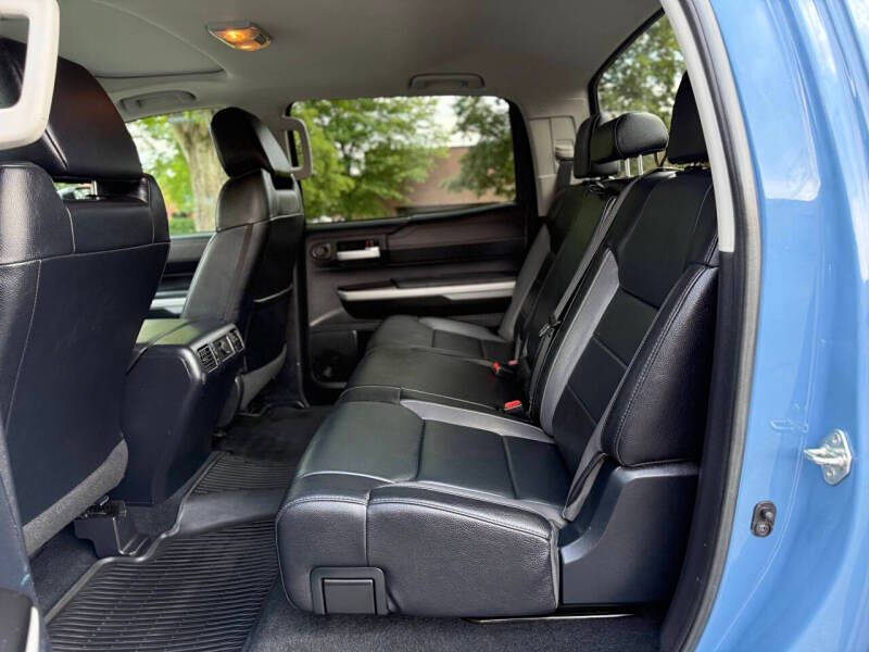 2018 Toyota Tundra Limited 4x4 Limited 4dr CrewMax Cab Pickup SB (5.7L V8) - Image 14