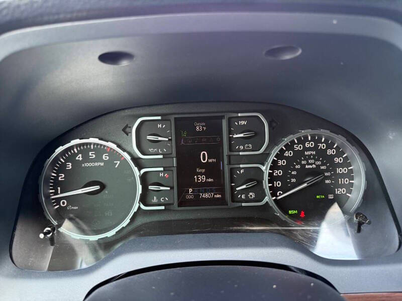 2018 Toyota Tundra Limited 4x4 Limited 4dr CrewMax Cab Pickup SB (5.7L V8) - Image 17