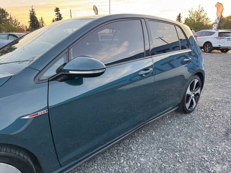 2018 Volkswagen Golf GTI S - Image 11