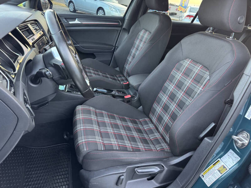 2018 Volkswagen Golf GTI S - Image 14