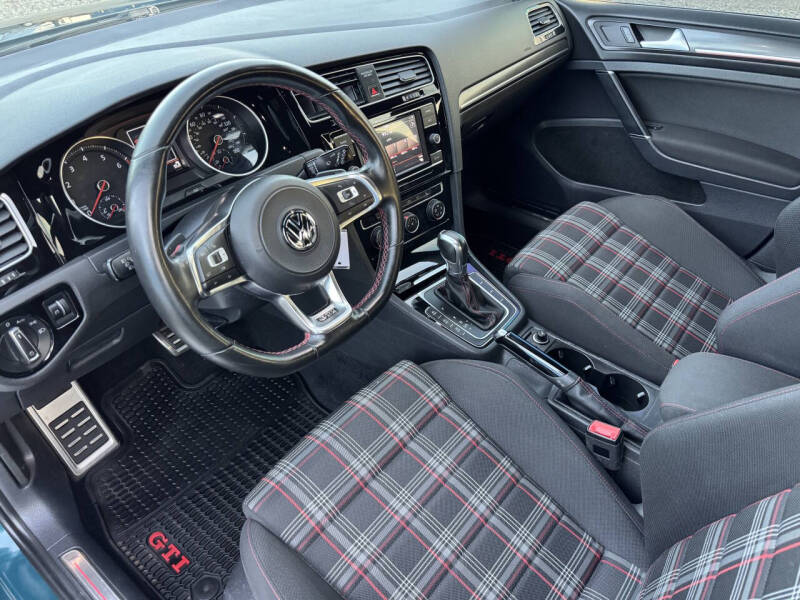 2018 Volkswagen Golf GTI S - Image 15