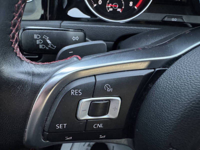 2018 Volkswagen Golf GTI S - Image 19