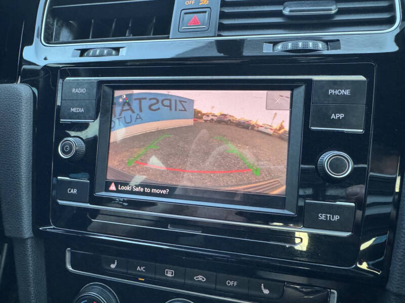 2018 Volkswagen Golf GTI S - Image 22