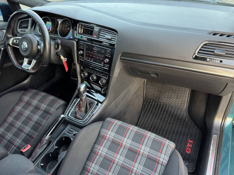 2018 Volkswagen Golf GTI S - Image 29