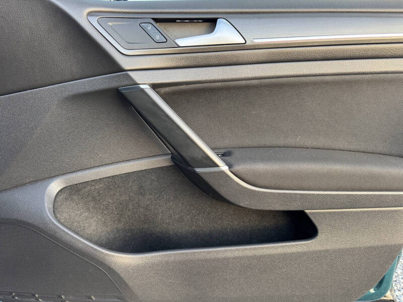 2018 Volkswagen Golf GTI S - Image 34