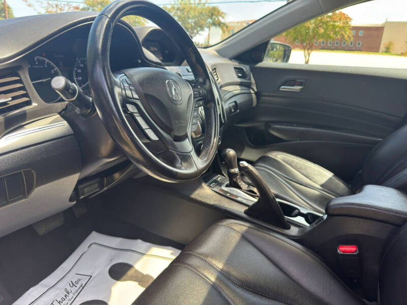 2019 Acura ILX 4dr - Image 20