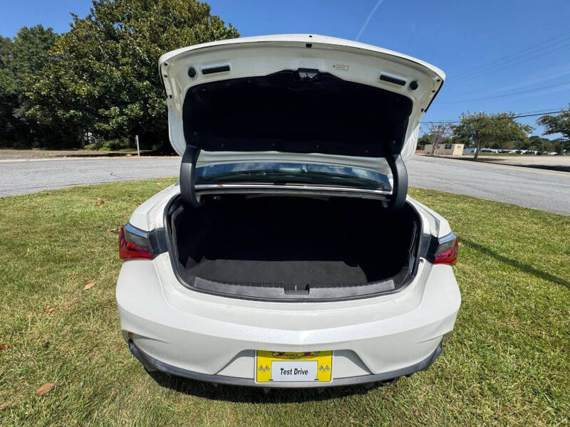2019 Acura ILX 4dr - Image 23