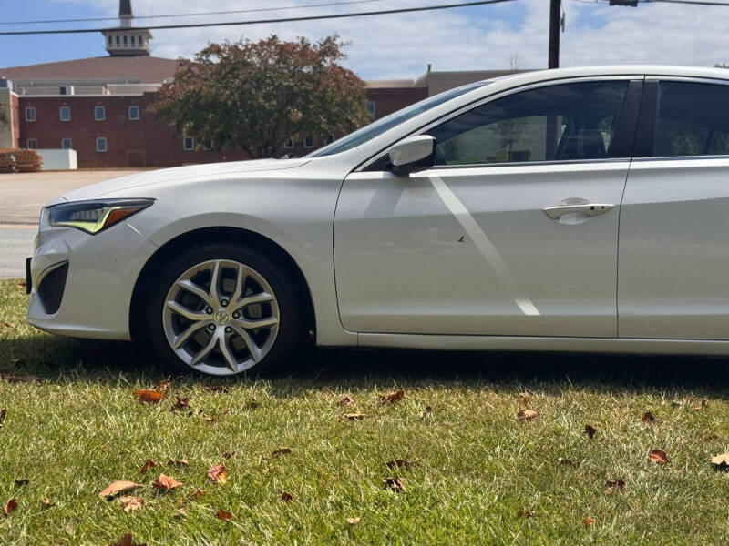 2019 Acura ILX 4dr - Image 7