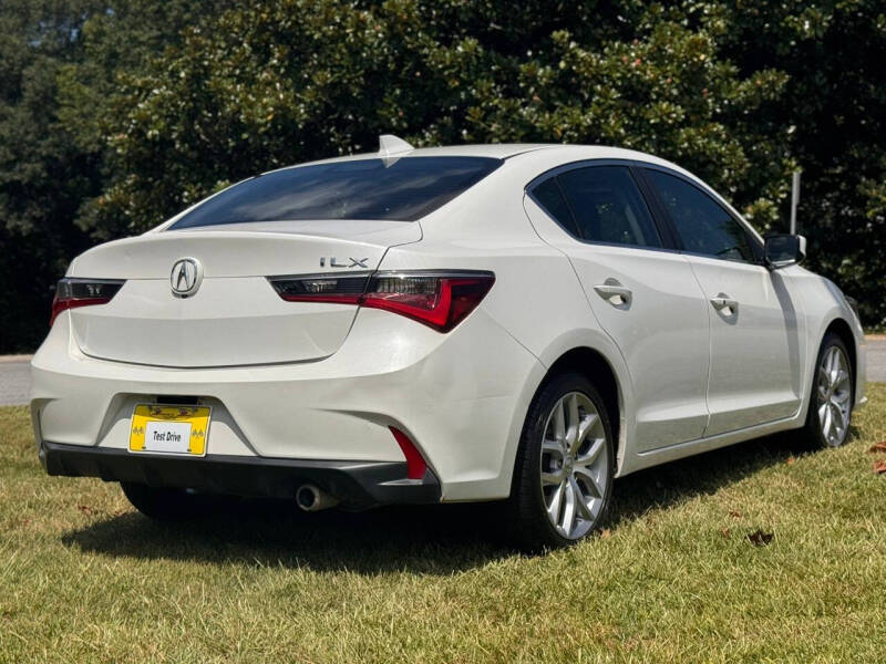 2019 Acura ILX 4dr - Image 9