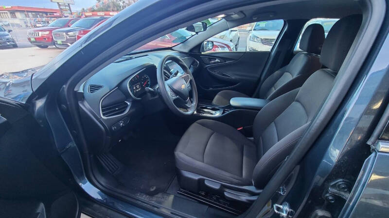 2019 Chevrolet Malibu LS - Image 12