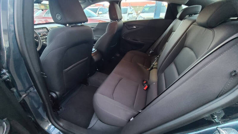 2019 Chevrolet Malibu LS - Image 13