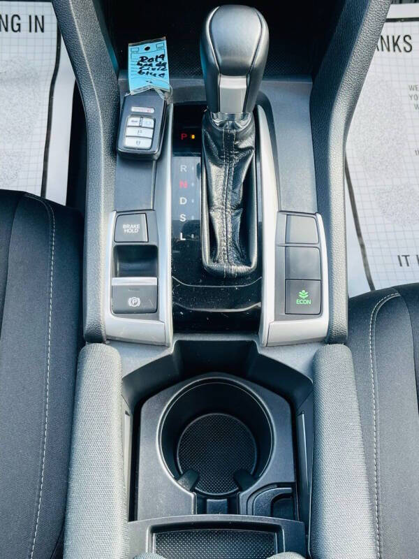 2019 Honda Civic EX - Image 11