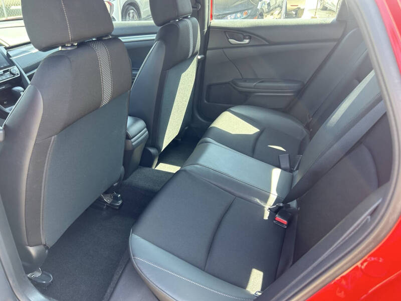 2019 Honda Civic Sport - Image 11