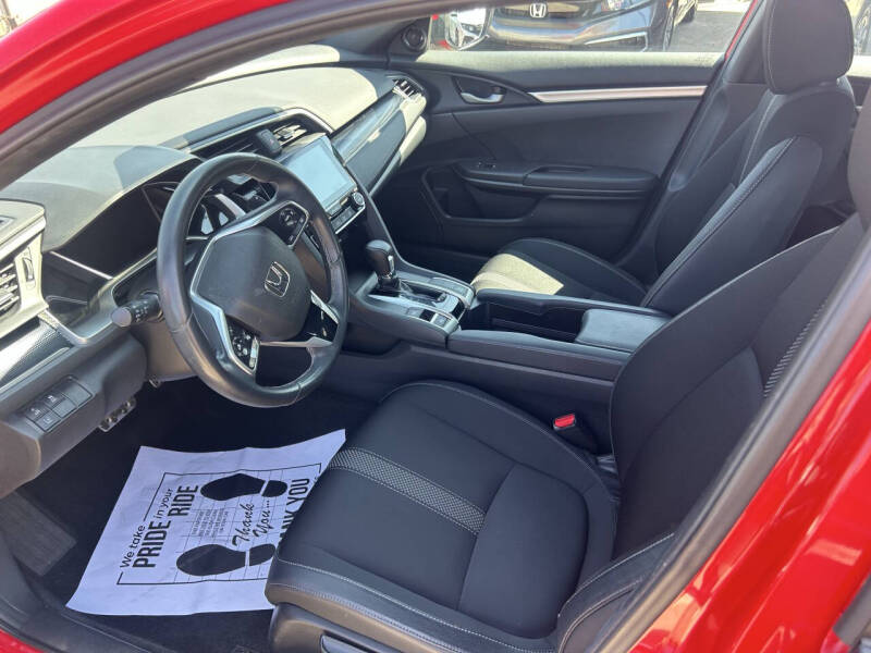 2019 Honda Civic Sport - Image 12