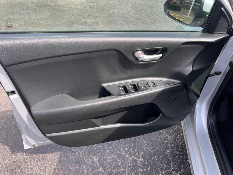 2019 Kia Rio LX - Image 28