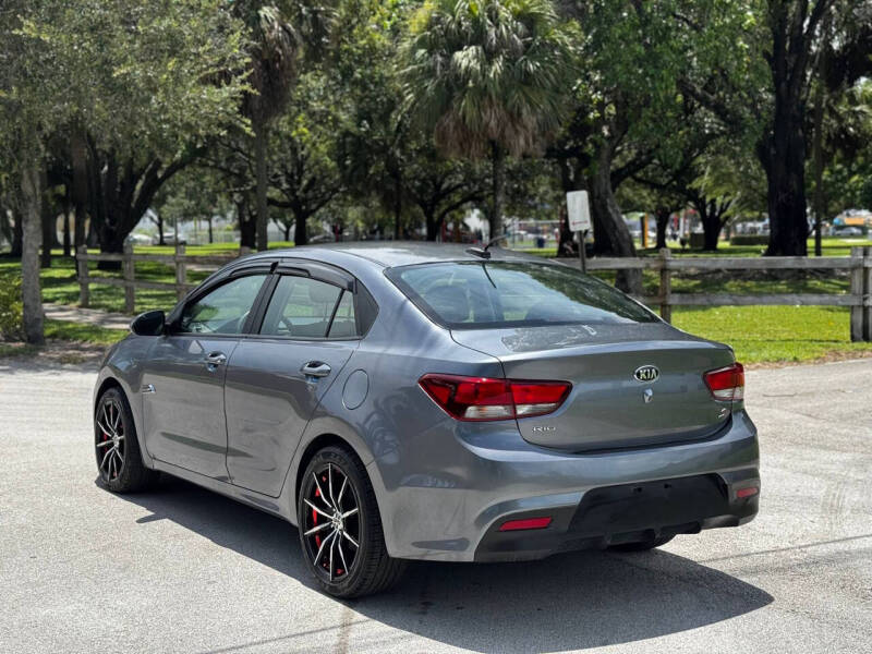 2019 Kia Rio S - Image 4