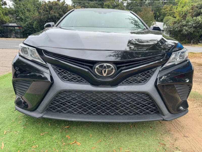 2019 Toyota Camry SE - Image 11