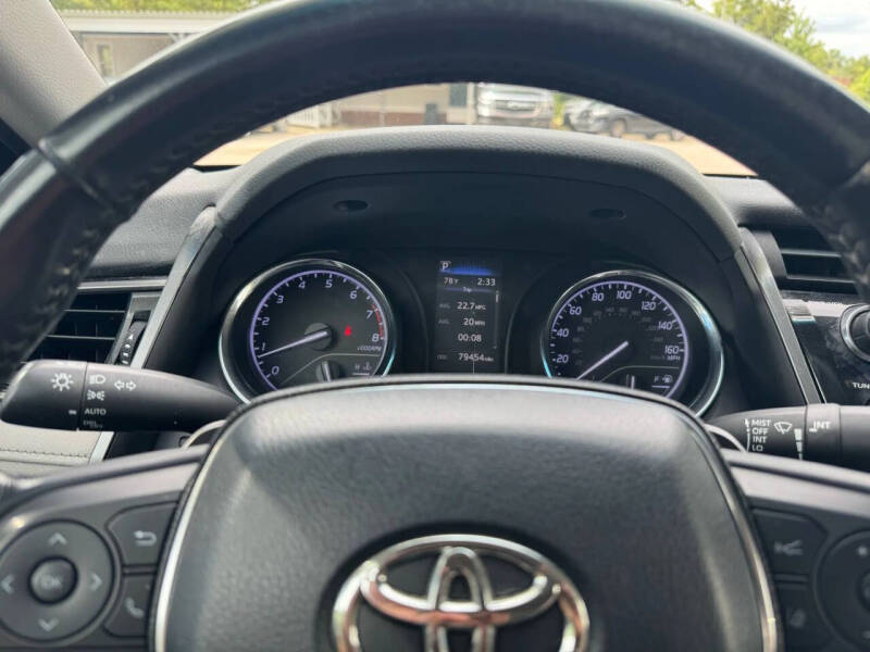 2019 Toyota Camry SE - Image 21