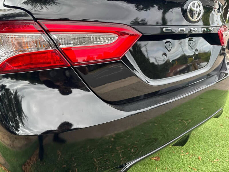 2019 Toyota Camry SE - Image 8