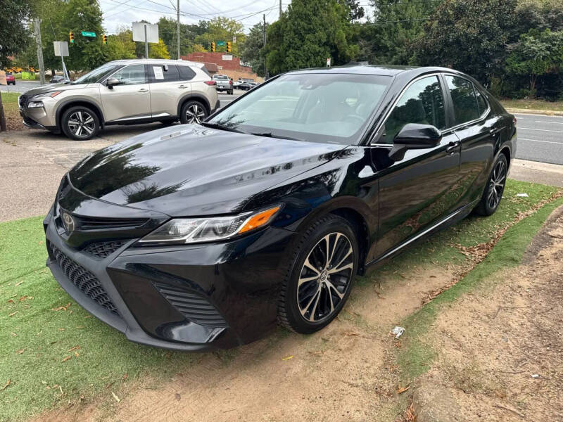 2019 Toyota Camry SE - Image 9