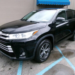 2019 Toyota Highlander LE AWD LE 4dr SUV