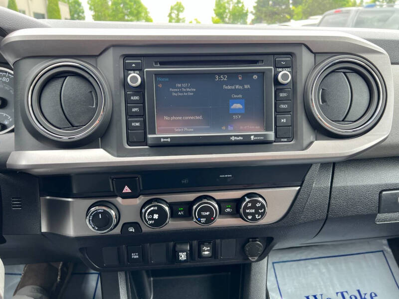 2019 Toyota Tacoma SR5 V6 4x4 SR5 V6 4dr Double Cab 5.0 ft SB - Image 16