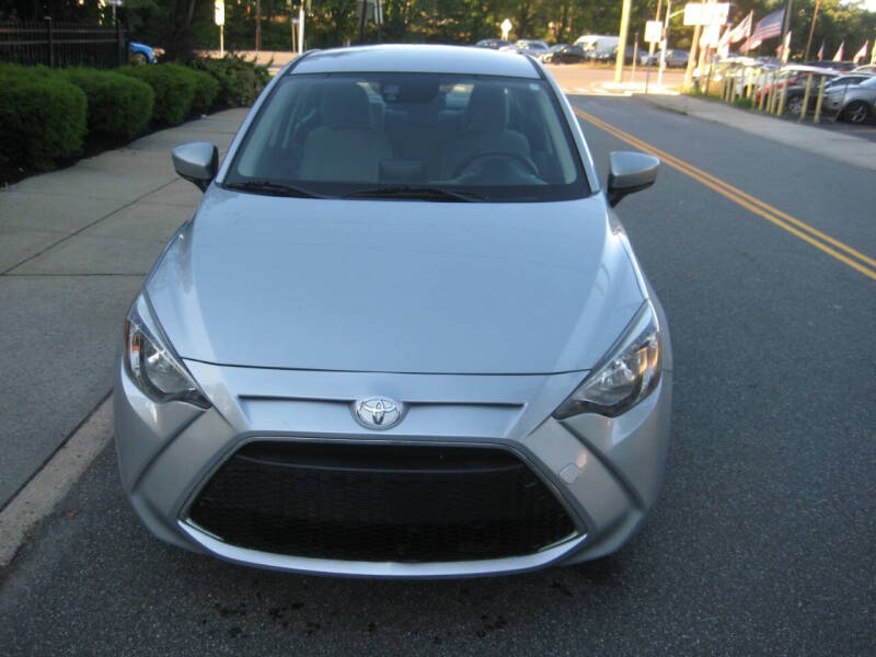 2019 Toyota Yaris L L 4dr Sedan 6A - Image 2