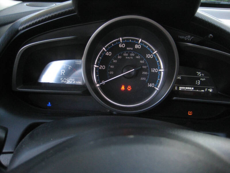 2019 Toyota Yaris L L 4dr Sedan 6A - Image 21