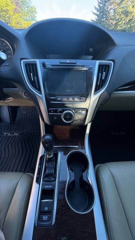 2020 Acura TLX 4dr - Image 14
