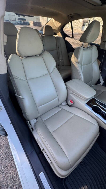 2020 Acura TLX 4dr - Image 16
