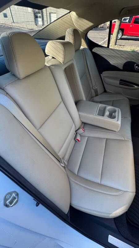 2020 Acura TLX 4dr - Image 19