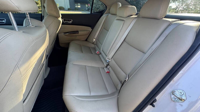 2020 Acura TLX 4dr - Image 22