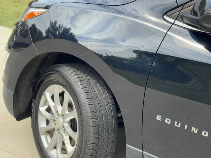 2020 Chevrolet Equinox LT - Image 22