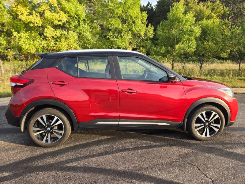 2020 Nissan Kicks SR - Image 2